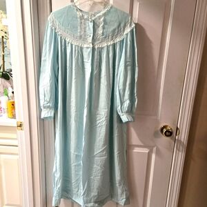 Vintage 40s/50s Barbizon Donnie Grace ladies L baby blue full length nightgown
